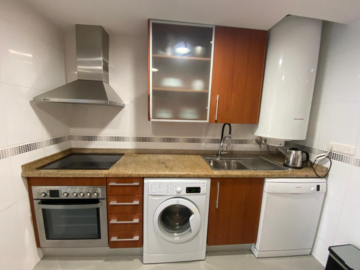 Elegant 2-Bedroom Apartment In Benidorm With Private Pool And Scenic Garden Views Cala de Finestrat Esterno foto