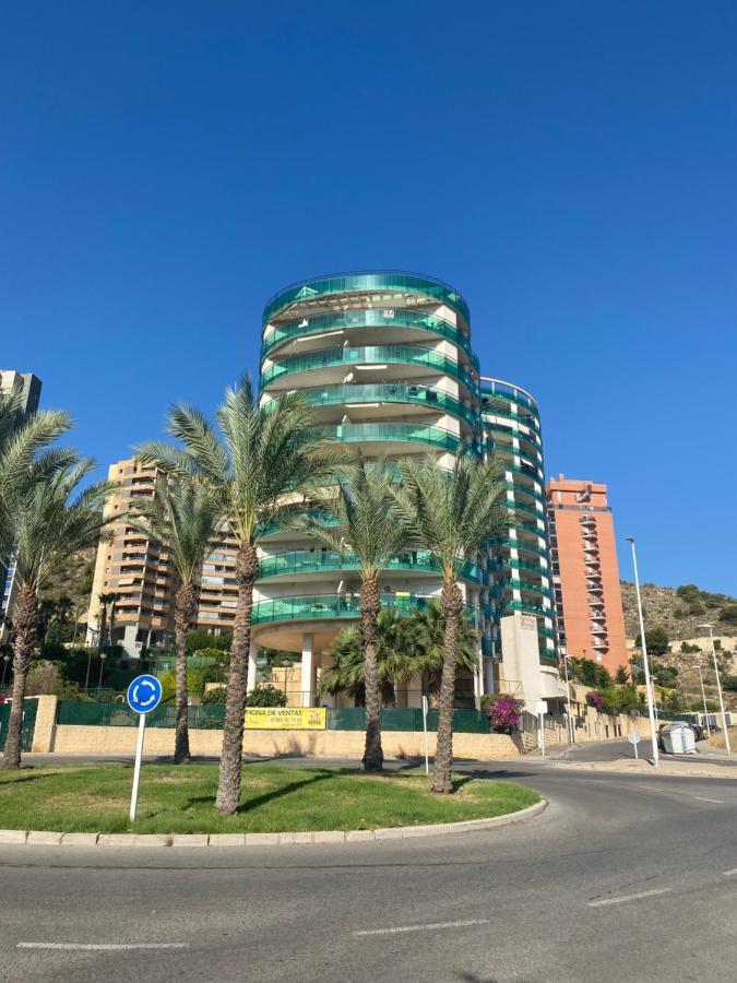 Elegant 2-Bedroom Apartment In Benidorm With Private Pool And Scenic Garden Views Cala de Finestrat Esterno foto