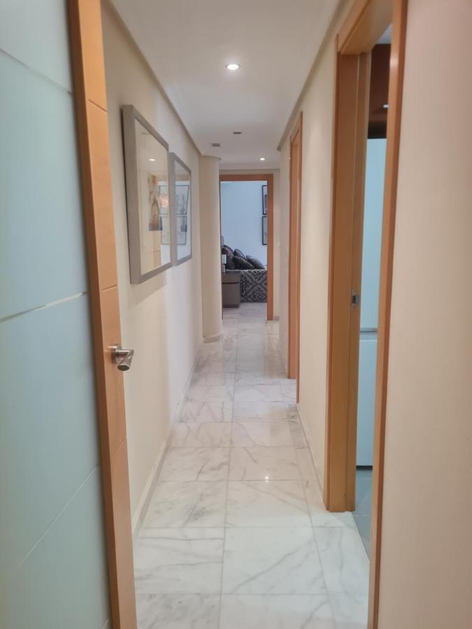 Elegant 2-Bedroom Apartment In Benidorm With Private Pool And Scenic Garden Views Cala de Finestrat Esterno foto