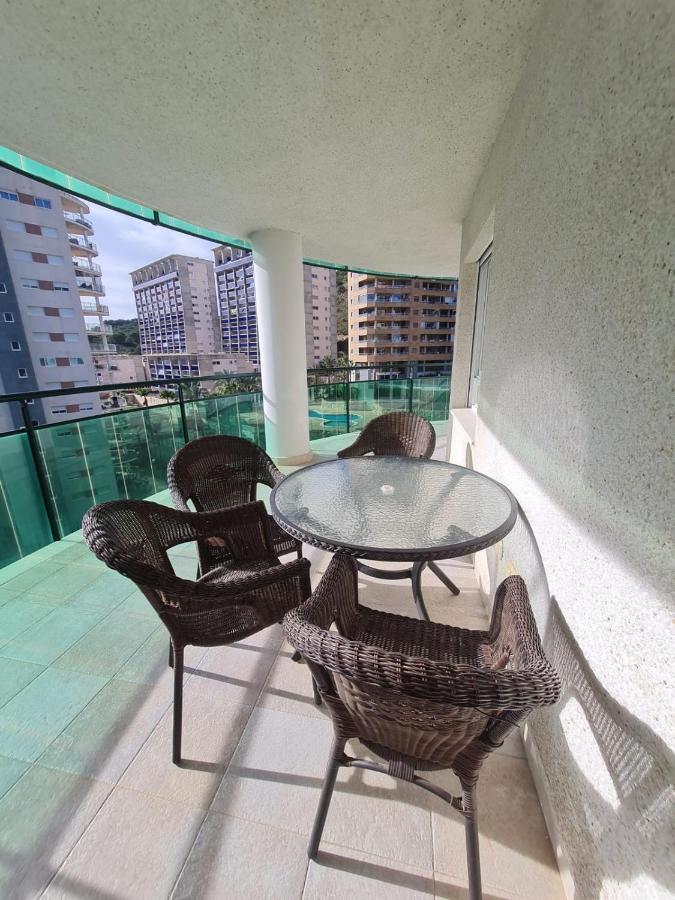 Elegant 2-Bedroom Apartment In Benidorm With Private Pool And Scenic Garden Views Cala de Finestrat Esterno foto